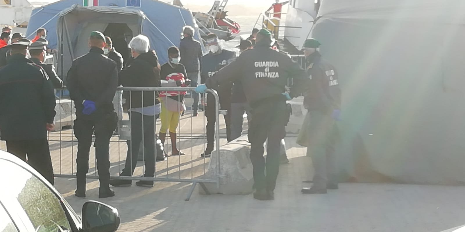 Olbia, 10 migranti Alan Kurdi positivi al Covid:  quarantena per tutti