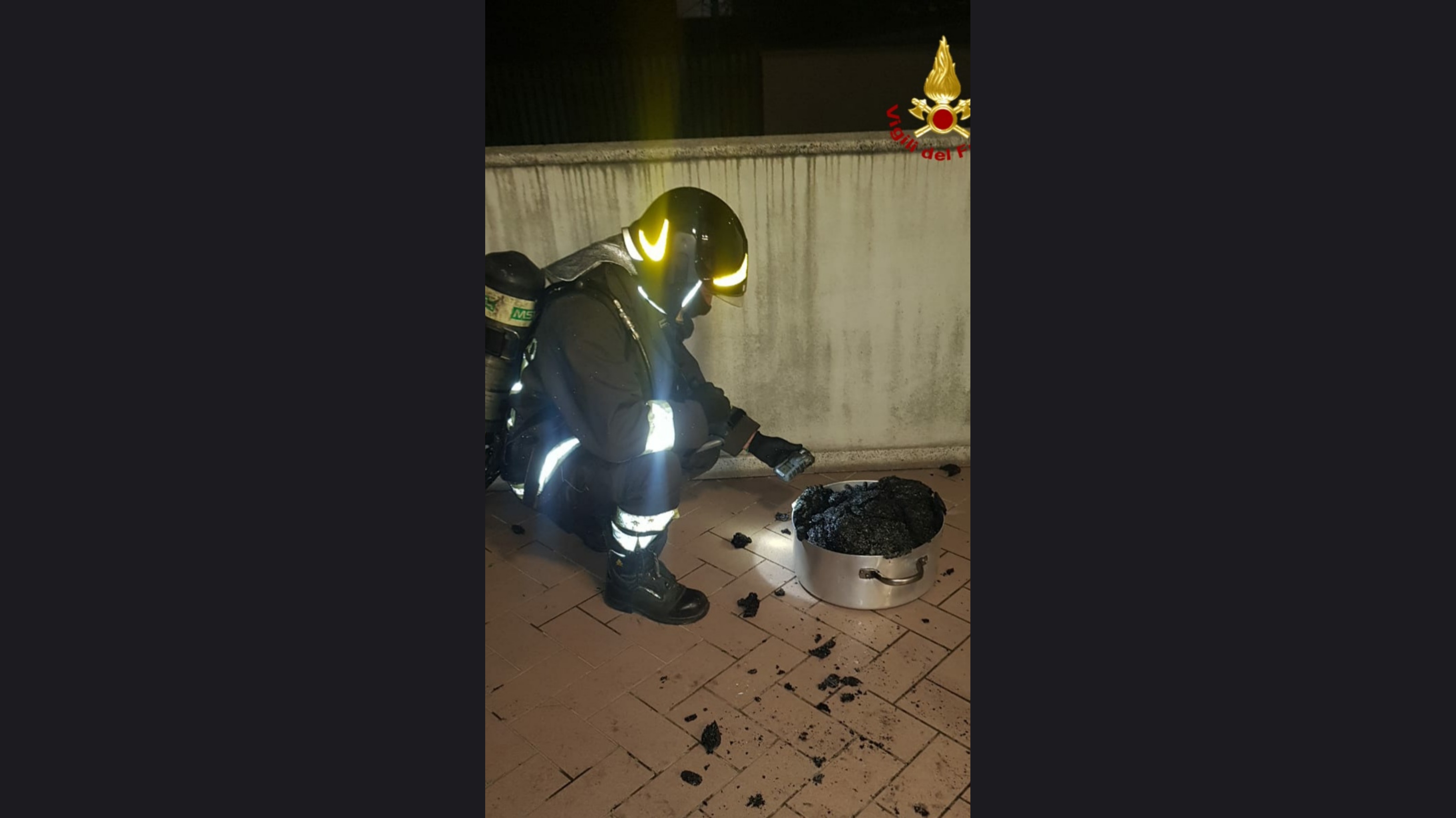 Olbia: fuoco dalla cucina, evacuati 40 clienti di un hotel