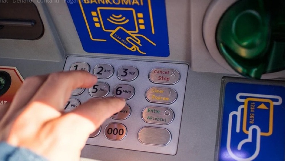 Nord Sardegna, truffa online: nei guai una 21enne