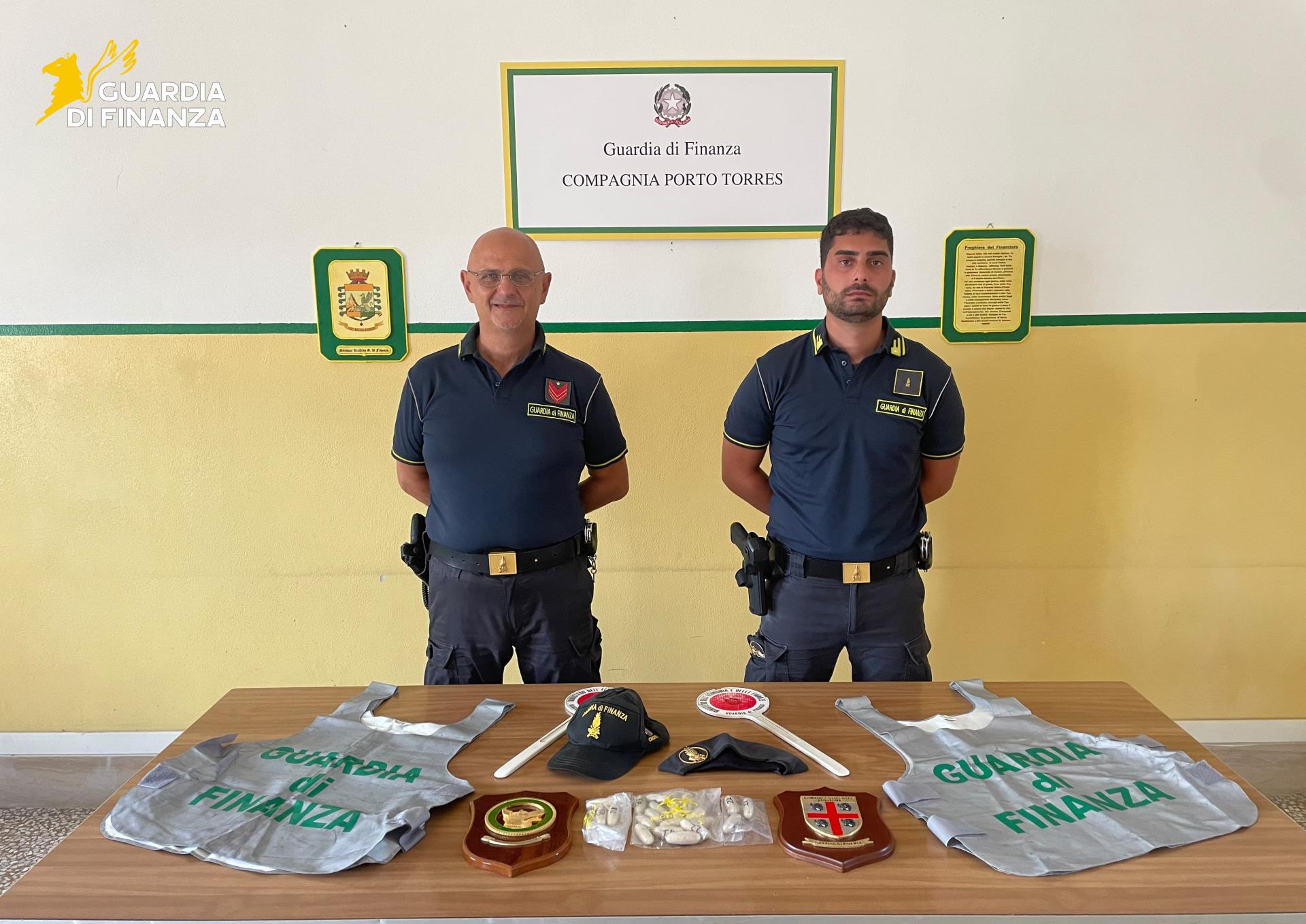 Trasportava nello stomaco 20 ovuli di eroina: arrestato viaggiatore proveniente da Genova