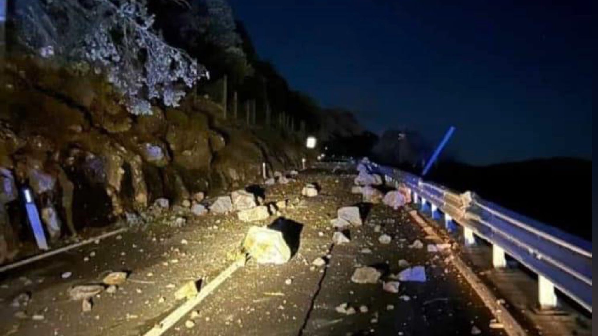 Frana sulla ss 125: strada chiusa al traffico