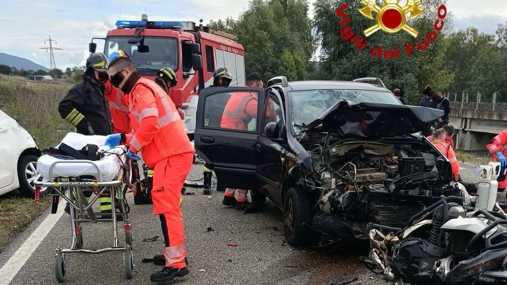 Nuoro, tragedia sulla strada: muore motociclista di 36 anni