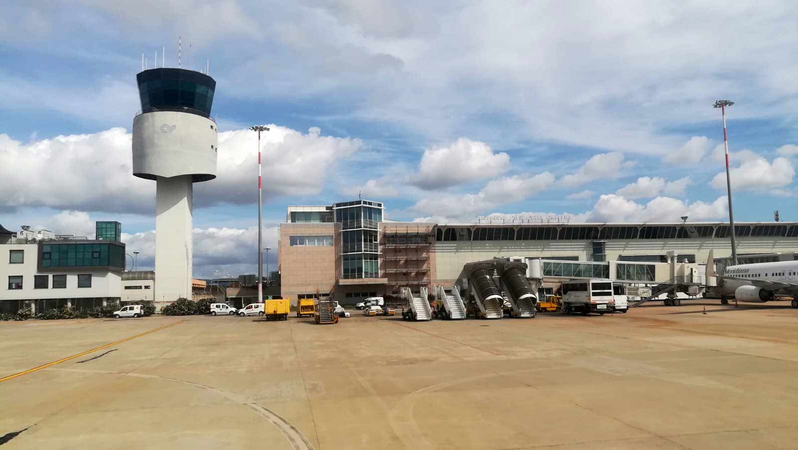 Li Gioi lancia allarme: l'Aeroporto Costa Smeralda verrà gestito a Cagliari