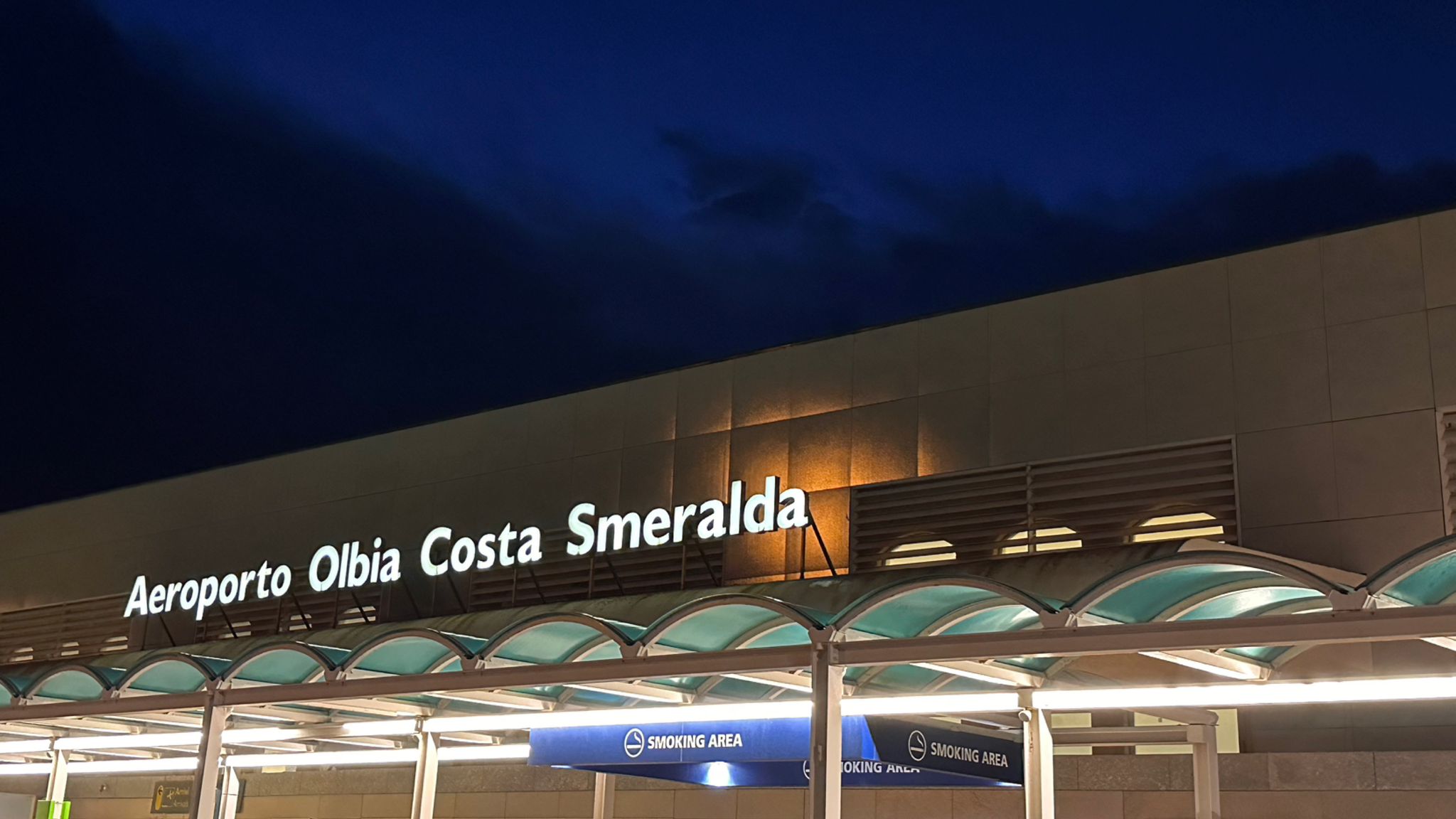 Olbia e Alghero, unica società di gestione: nasce Nord Sardegna Aeroporti