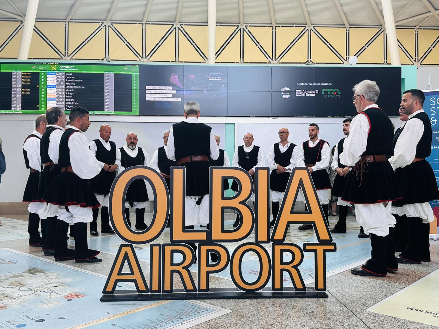 Aeroporto Olbia, luglio 2025 top: oltre 800.000 passeggeri transitati