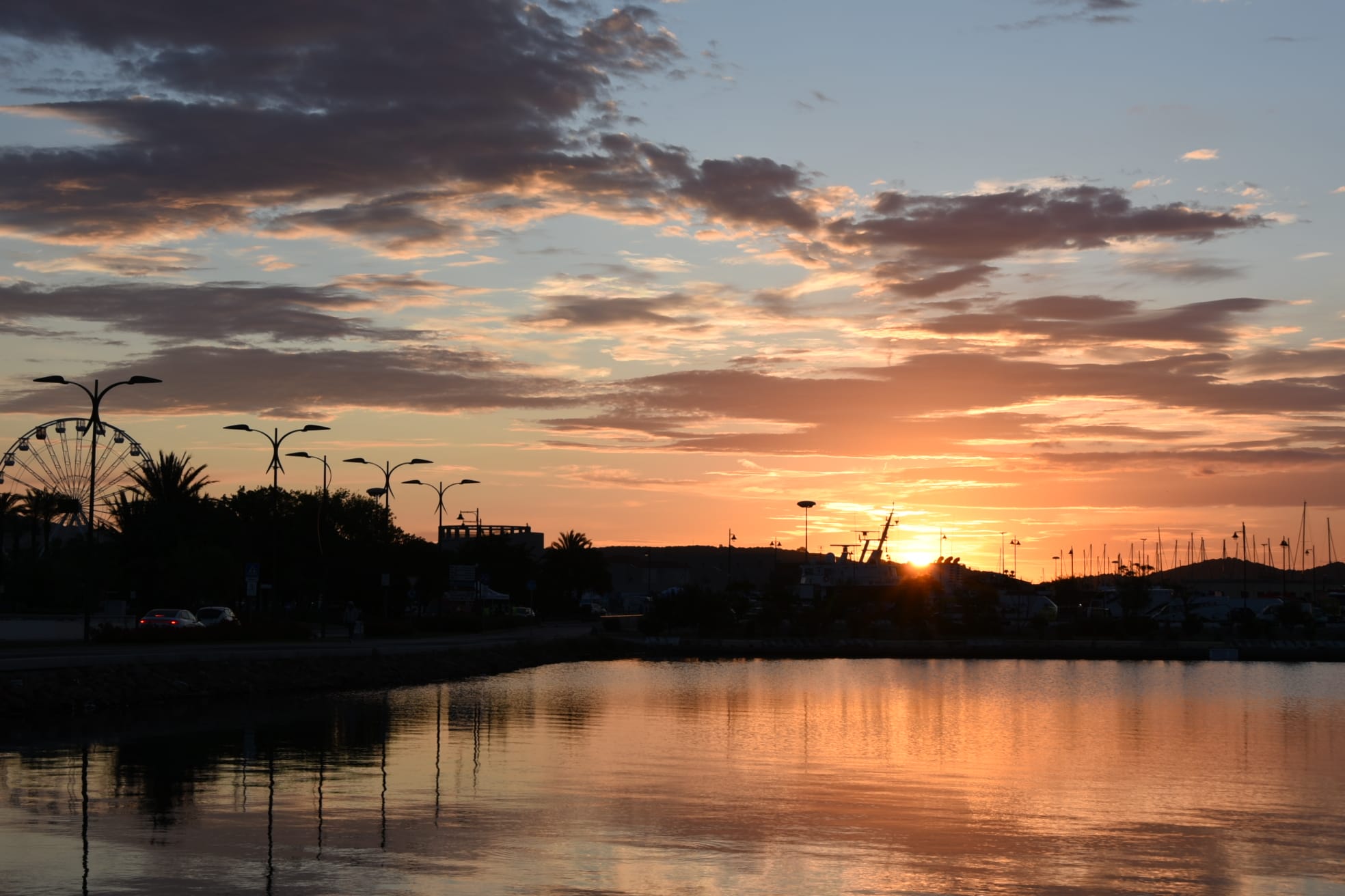 Olbia, l'alba dal Molo Brin 