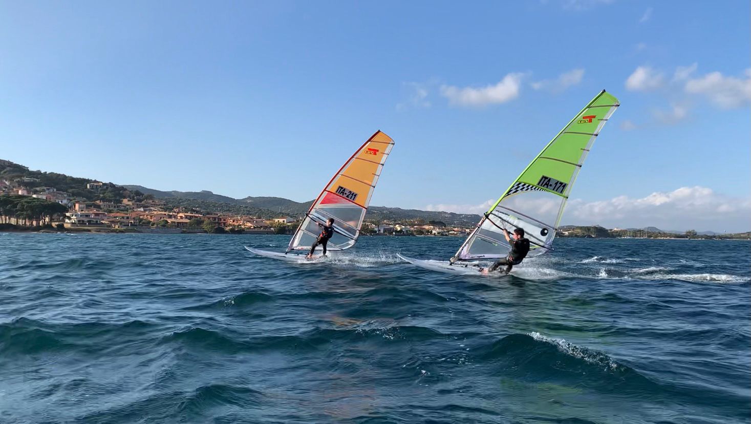 Arzachena, due fine settimana dedicati al windsurf: ecco il programma