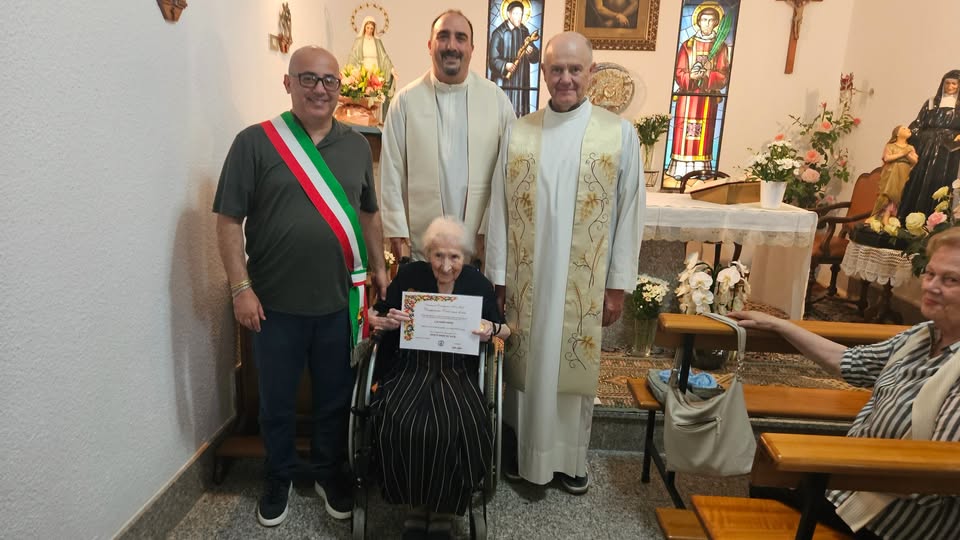 Calangianus, pioggia di auguri per Anna Luciano: l'ex sindaca ha compiuto 102 anni