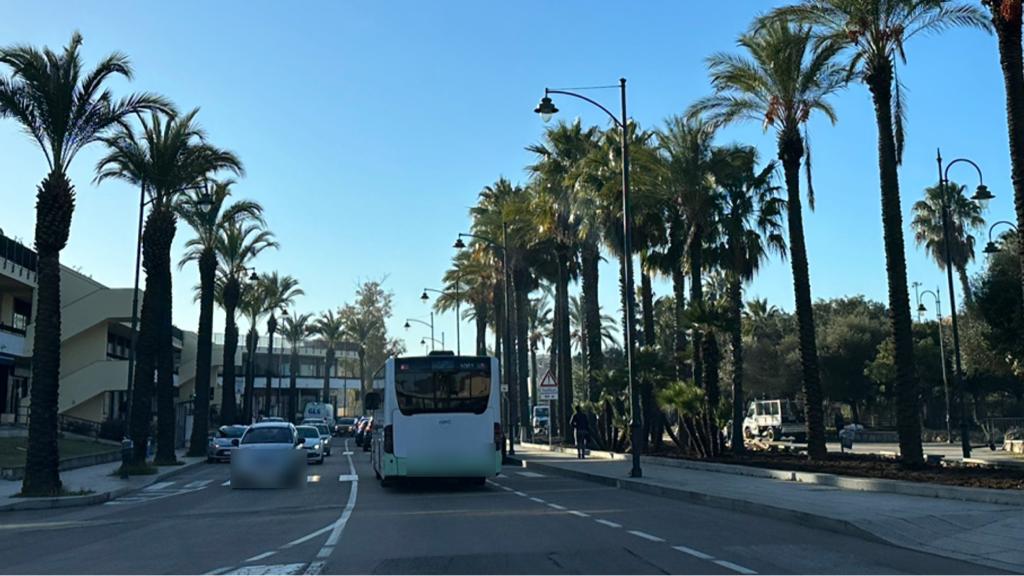 Olbia, battibecco sull'autobus Aspo: intervento dei militari