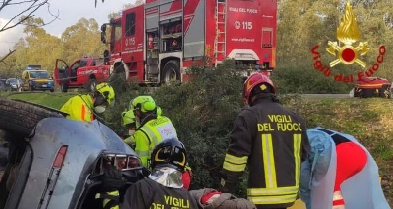 Incidente sulla strada Provinciale 2: donna trasportata in elicottero in gravi condizioni