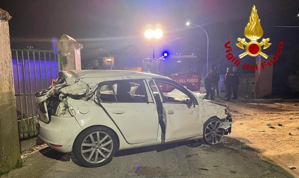 Incidente con minorenne alla guida dell'auto: coetaneo in coma