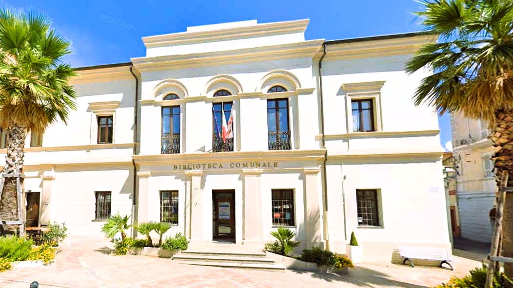 Olbia, la Biblioteca Simpliciana dismette 4.035 volumi: a disposizione di scuole, associazioni e cittadini
