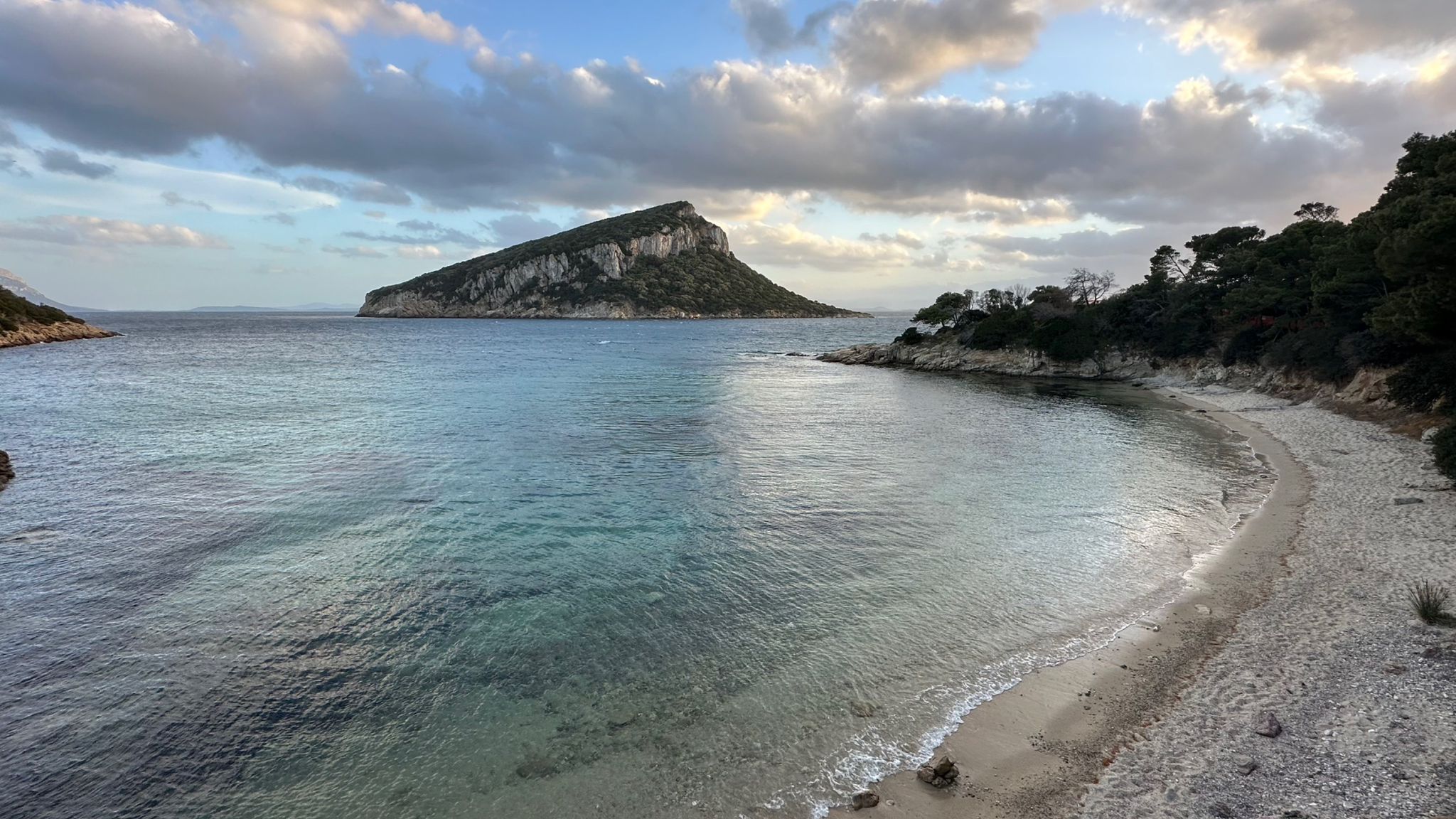 Golfo Aranci, la bellezza di Cala Moresca: un paradiso da scoprire