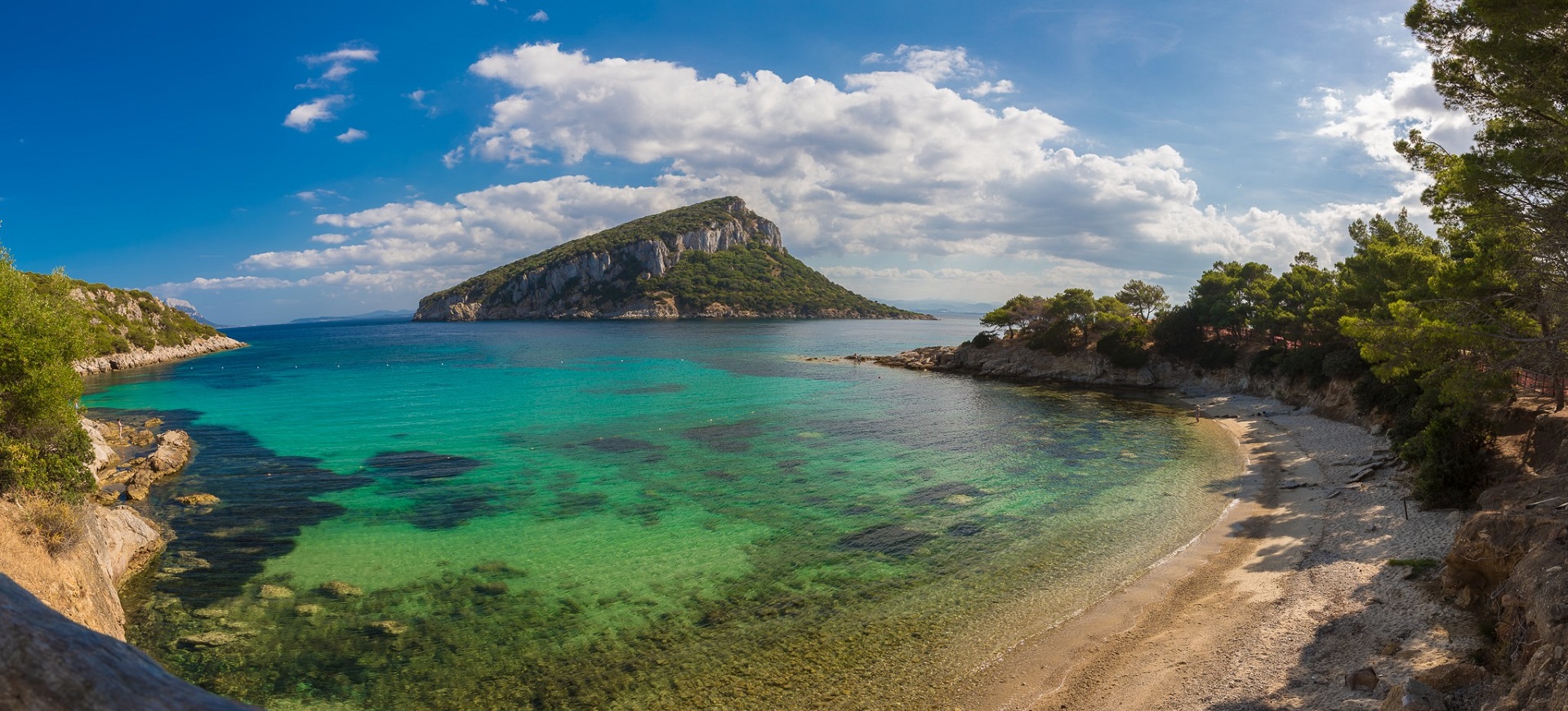 Golfo Aranci, vietato l'accesso a Cala Moresca: al via le riprese de La Sirenetta 