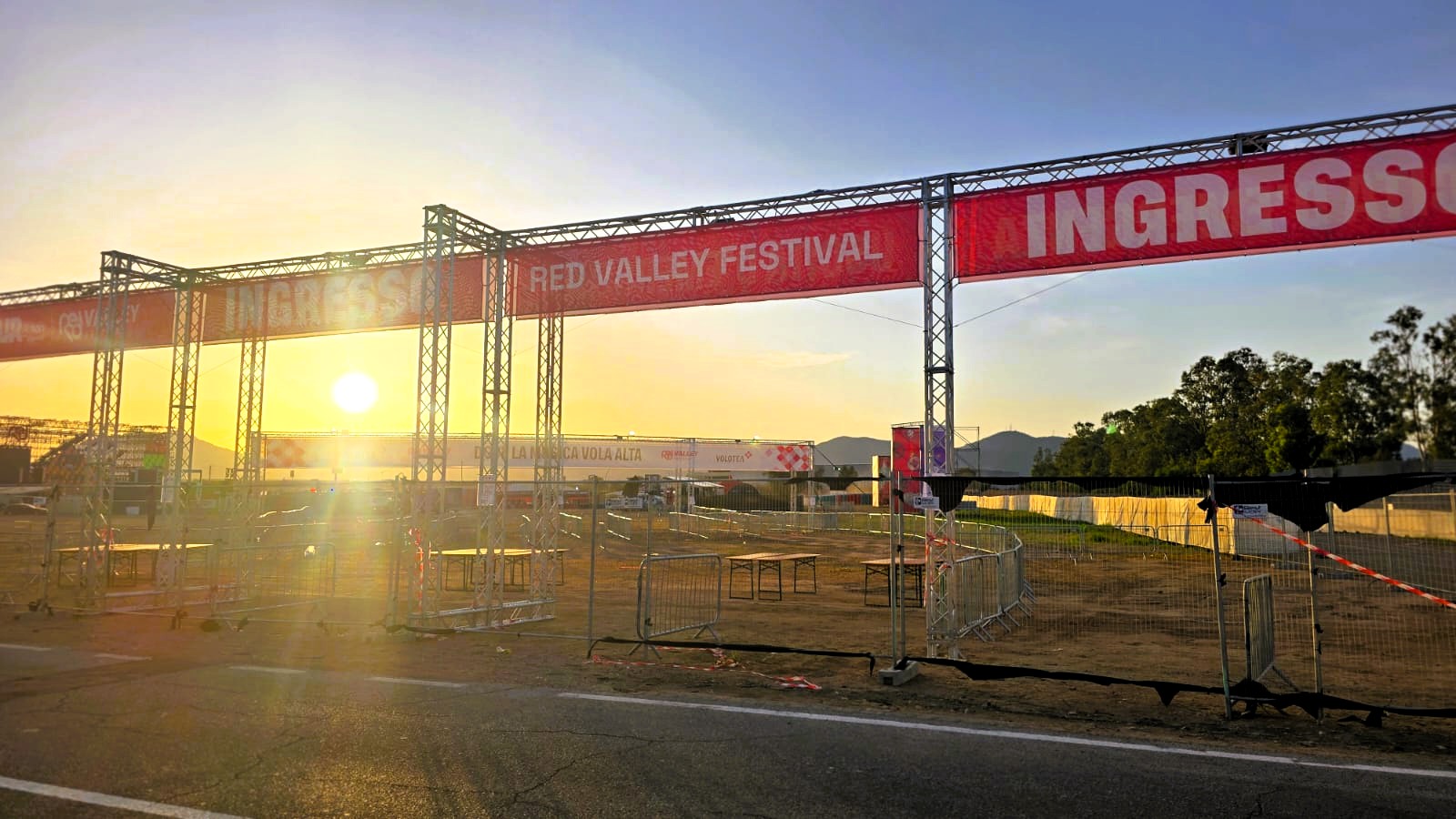 Olbia, Red Valley al via: stasera Achille Lauro, ecco gli orari e come evitare l’incubo traffico