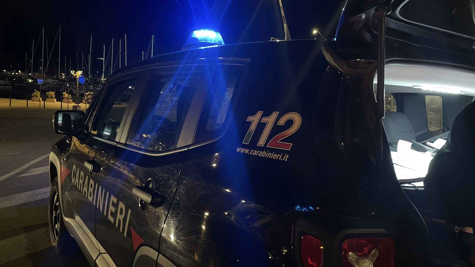 Auto contro albero: muore un 20enne