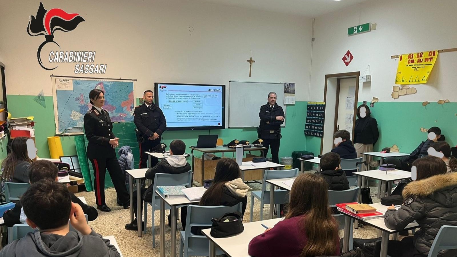 Telti e Monti, i Carabinieri incontrano gli studenti: educazione digitale e uso consapevole dello smartphone