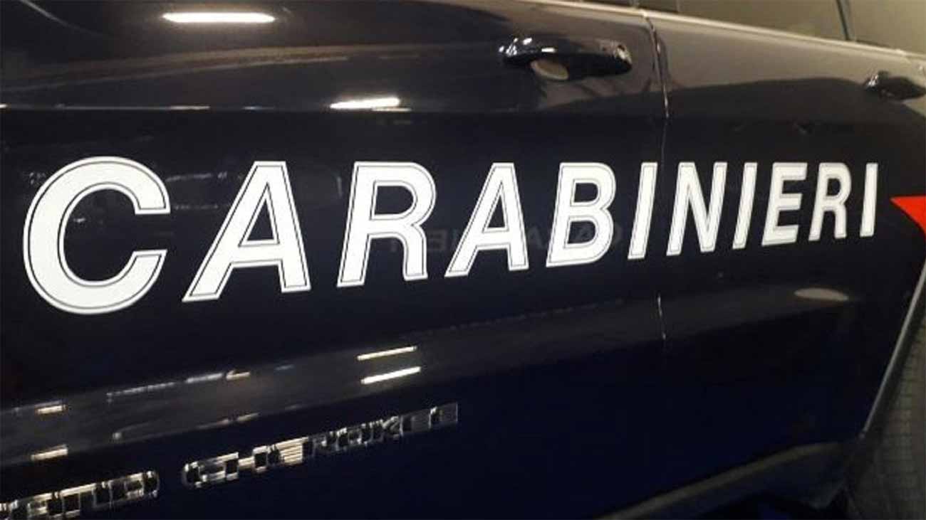 Caprera, donna incinta si sente male in spiaggia: Carabinieri intervengono