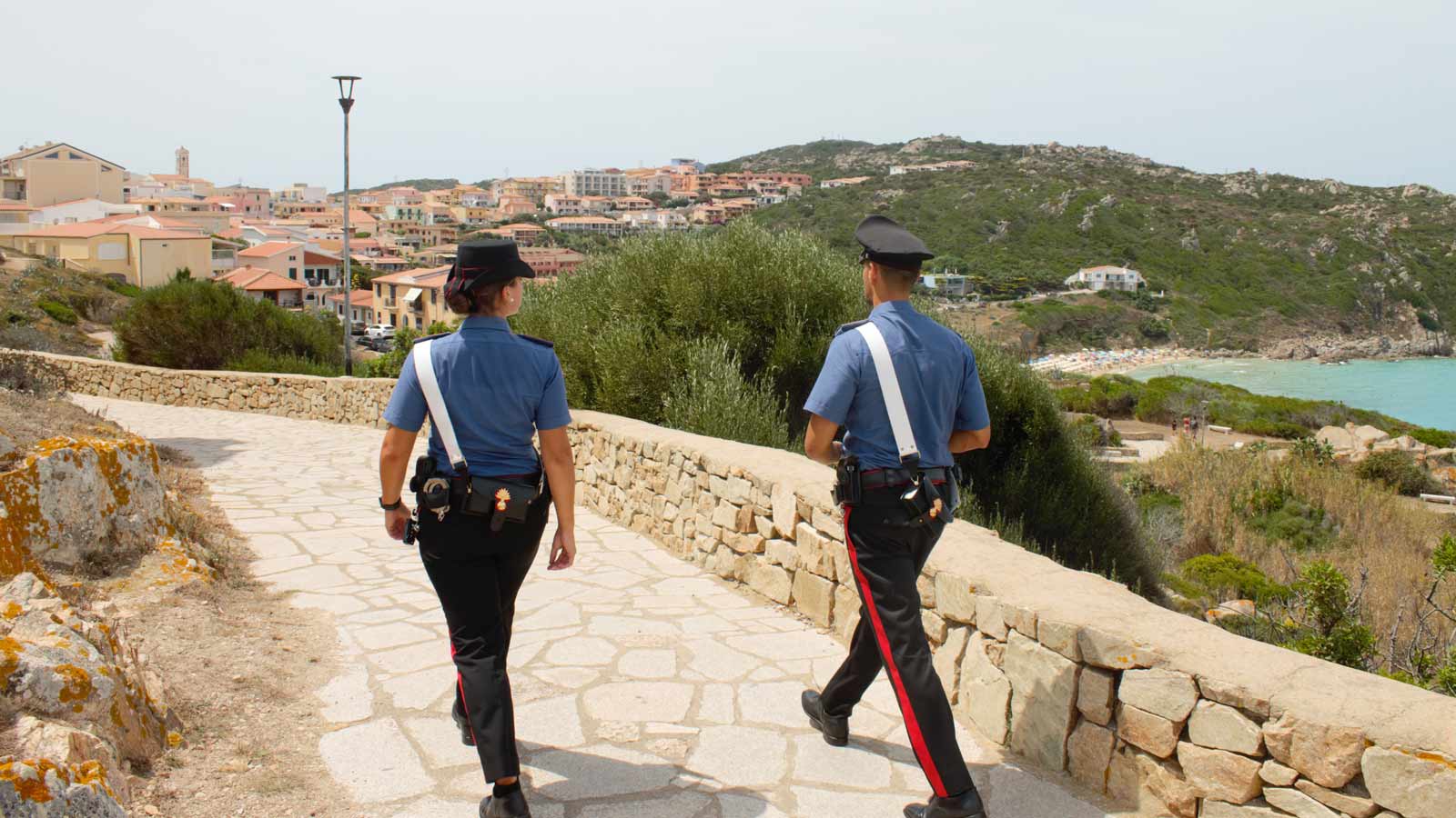 Santa Teresa: Carabinieri sventano suicidio