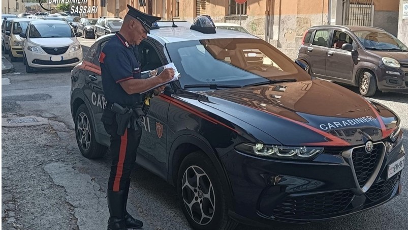 Tentano di truffare 90enne con falsa telefonata dei Carabinieri: due arresti