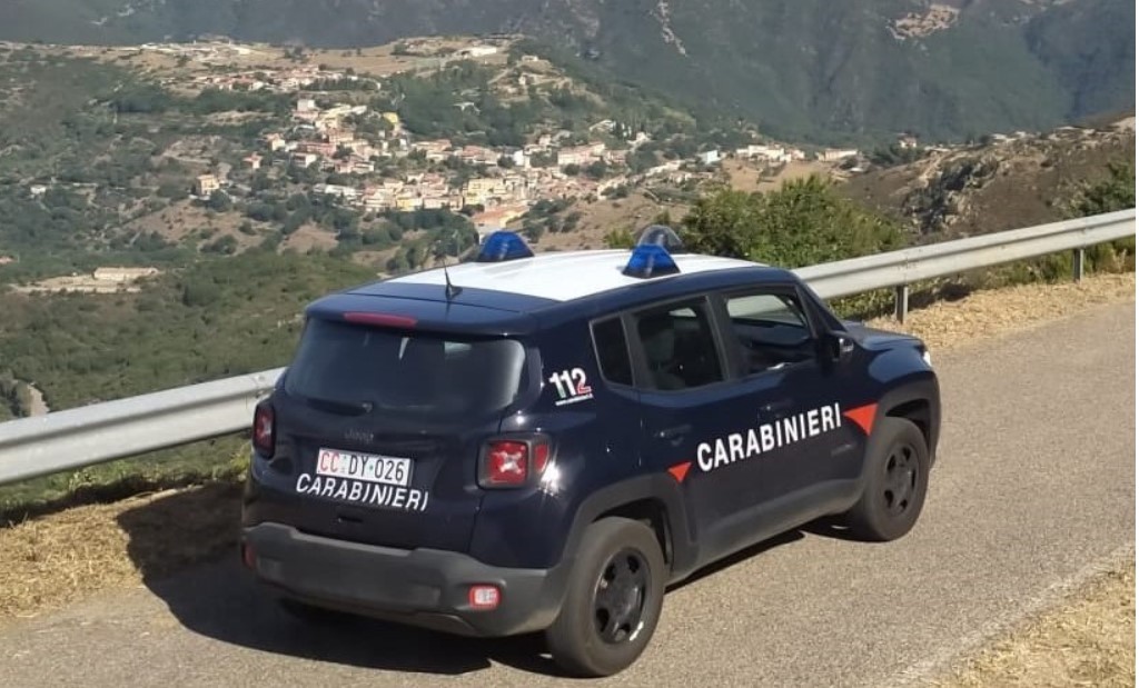 Viola arresti domiciliari per vessare la ex: scatta il 