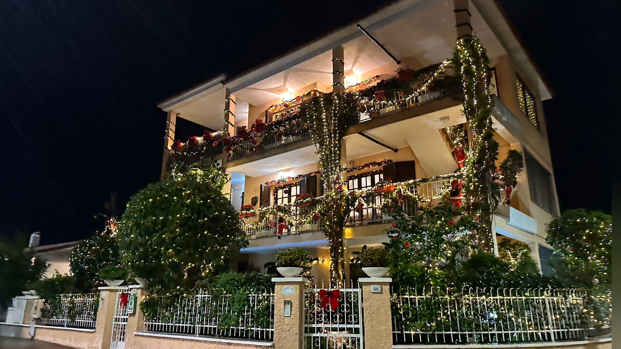 Olbia: è tornata la casa più illuminata di zona Bandinu