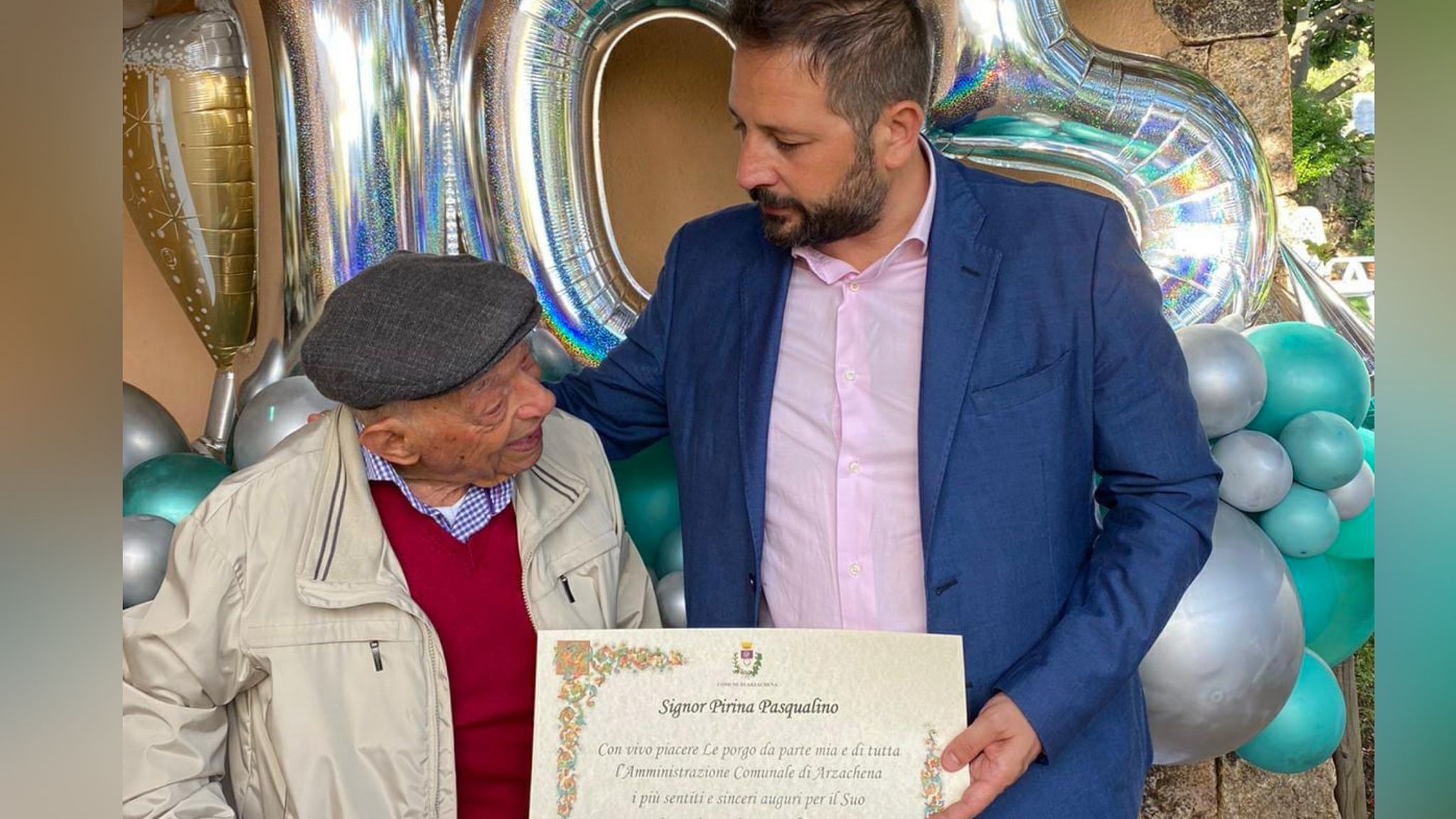 Arzachena, grande festa in Costa Smeralda: Pasqualino Pirina compie 107 anni