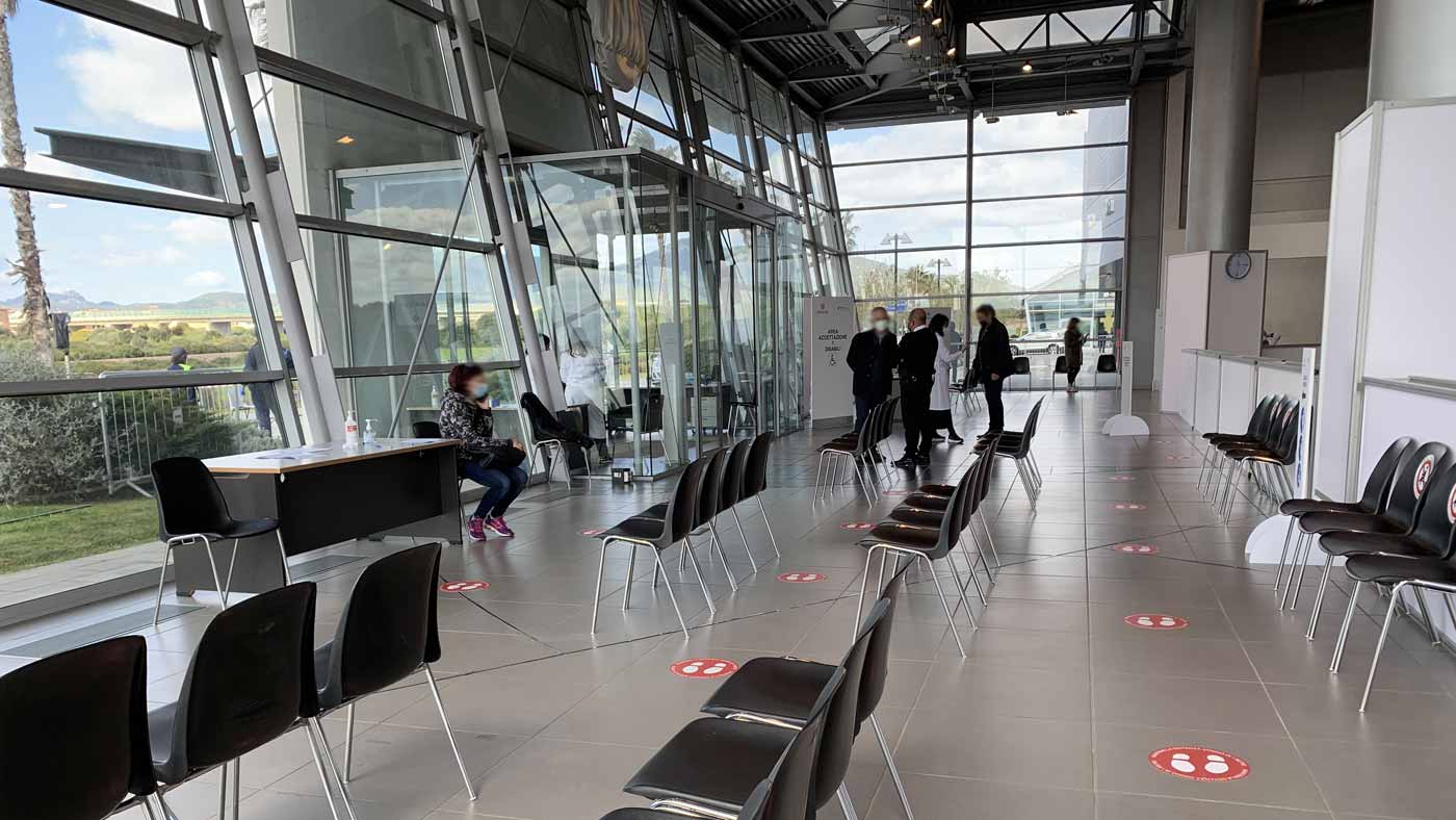 Olbia, 20 prof non vogliono AstraZeneca: no dei medici, rifiutano vaccinazione