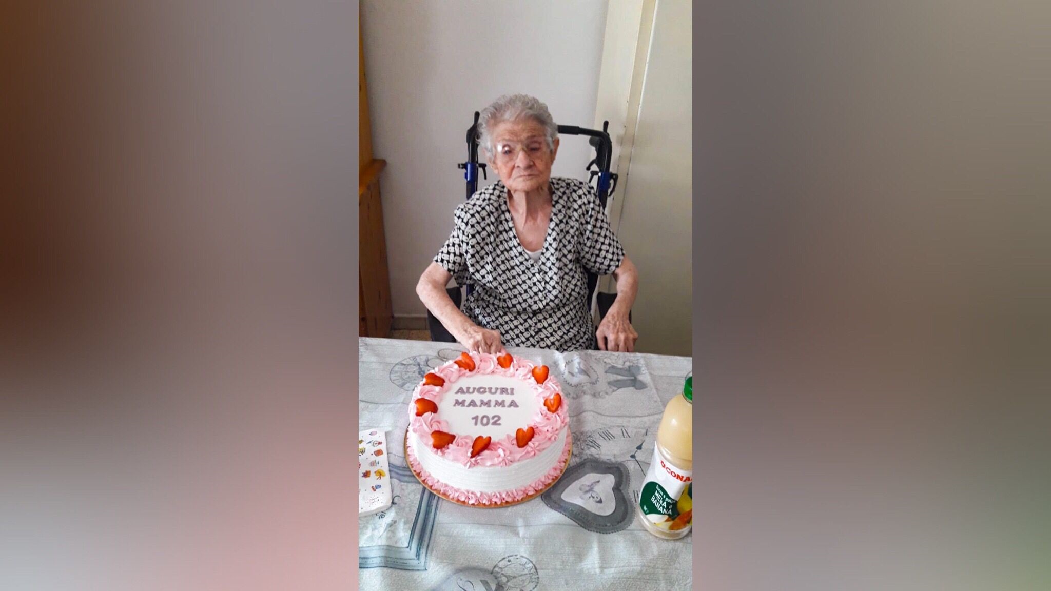 La Maddalena, Domenica spegne 102 candeline