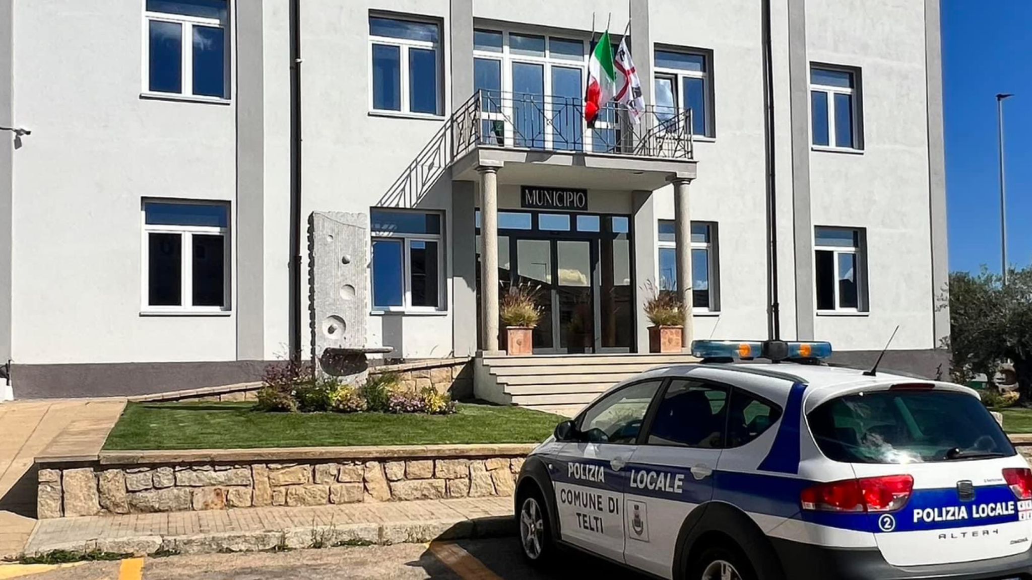 Telti: ecco la nuova macchina della Polizia Locale