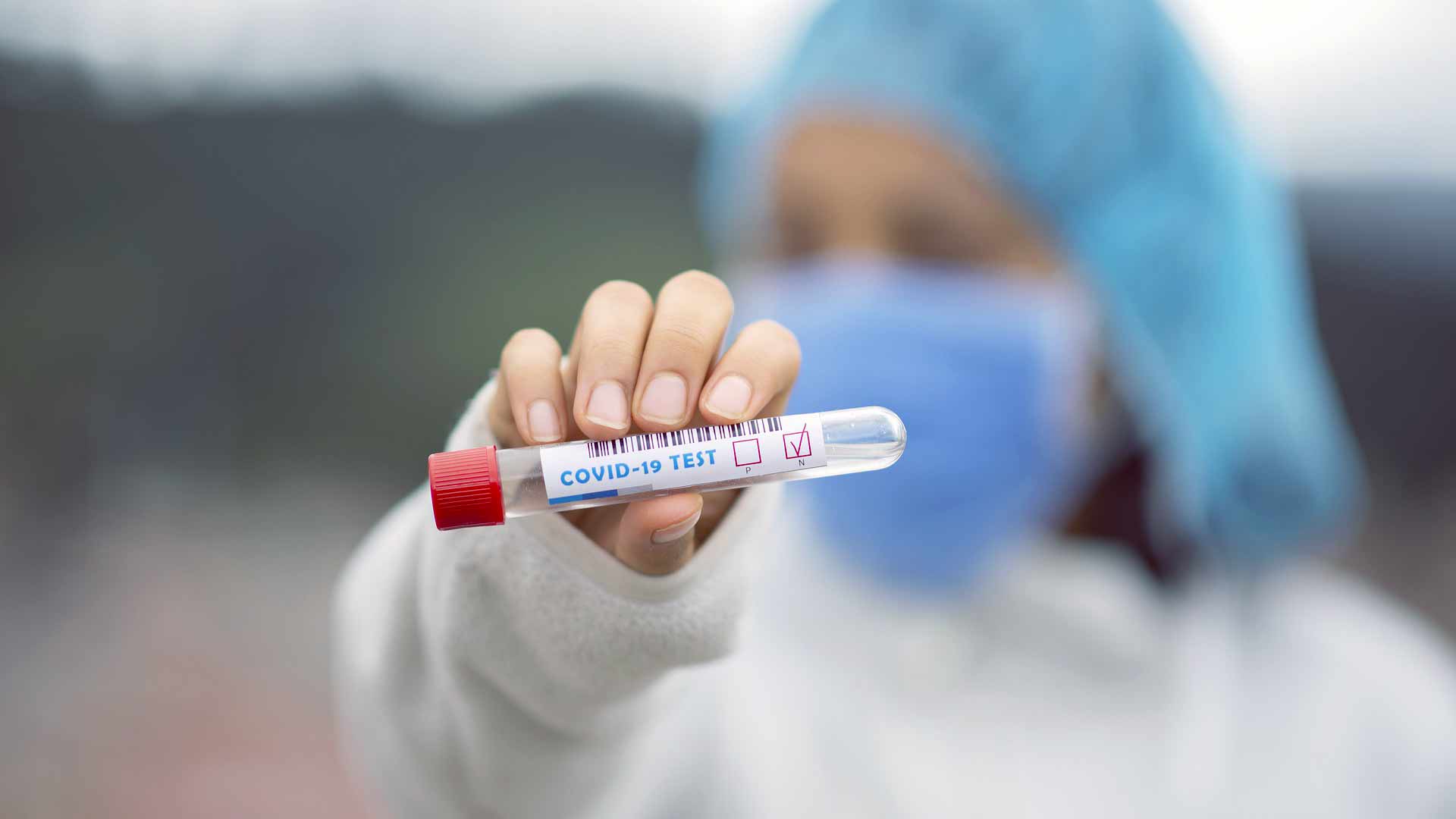 Coronavirus, 389 casi e 3 decessi: diminuiscono i ricoverati