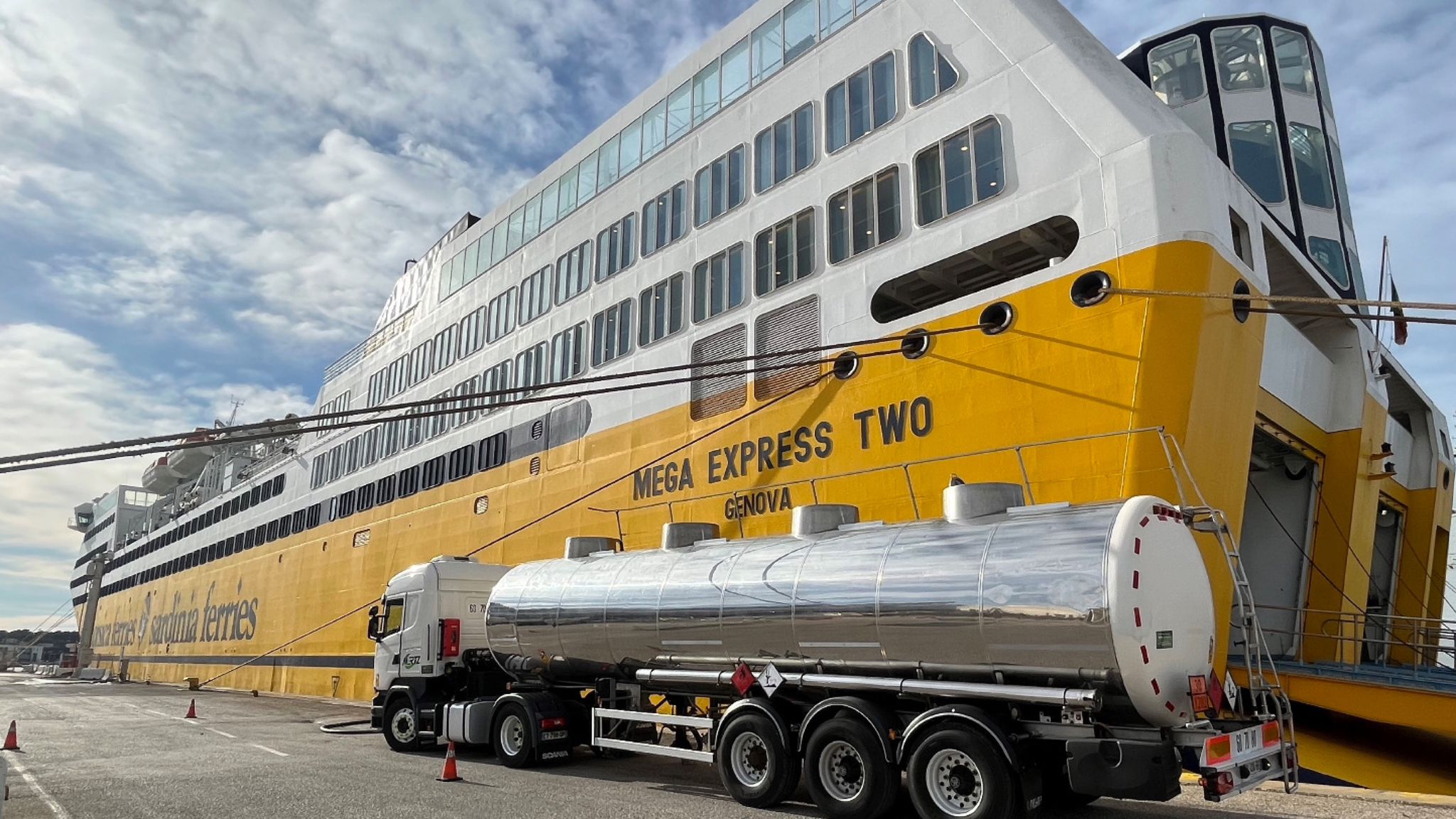 TotalEnergies Marine Fuels e Corsica Sardinia Ferries: operazione di bunkeraggio di biocarburante 