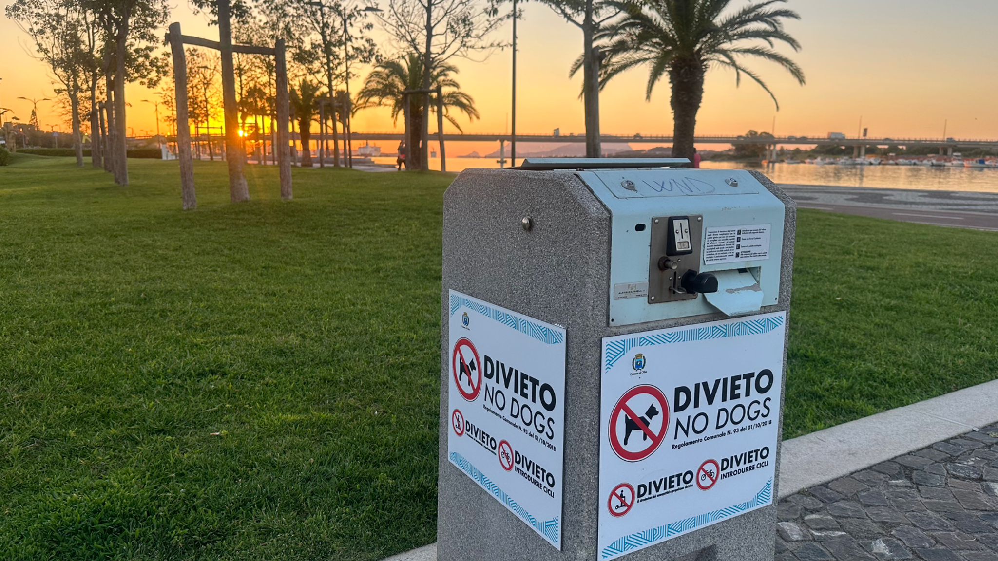 Lungomare Olbia: divieto per cani, monopattini e cicli