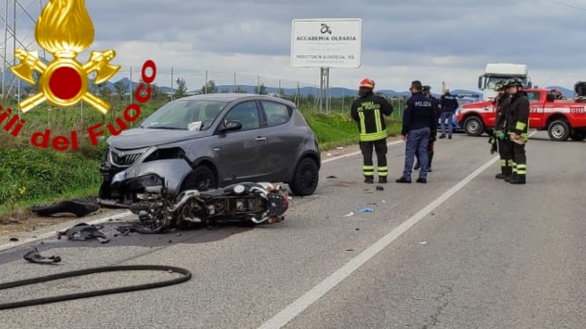 Nord Sardegna, scontro auto-moto: centauro perde la gamba