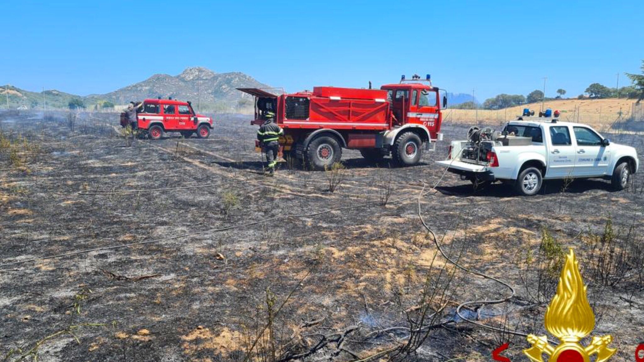 Olbia, fuoco a San Vittore: in azione diverse squadre