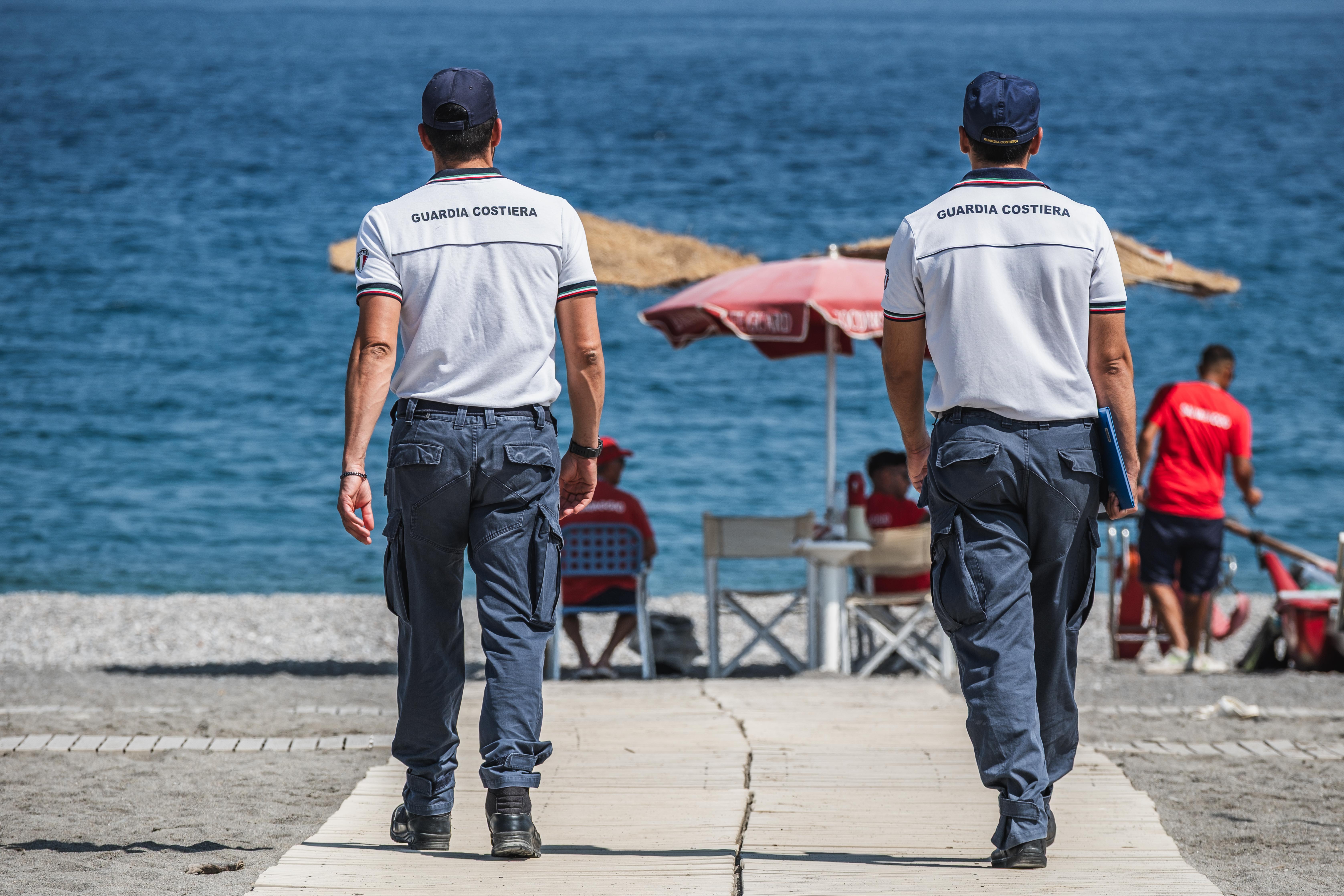Olbia: Guardia Costiera sequestra 800 mq di spiaggia occupata abusivamente