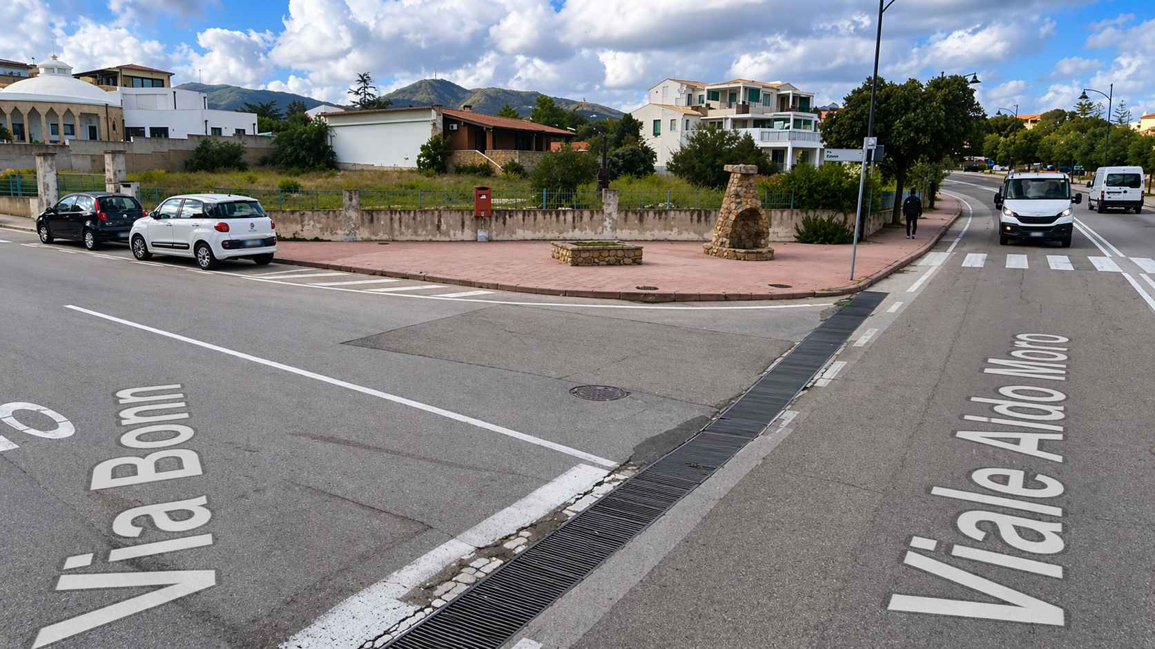 Olbia: in cantiere una nuova rotatoria tra viale Aldo Moro e via Bonn