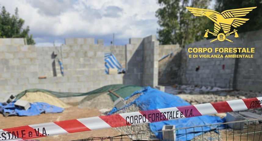 Arzachena: sotto sequestro un vasto cantiere a Li Liccioli