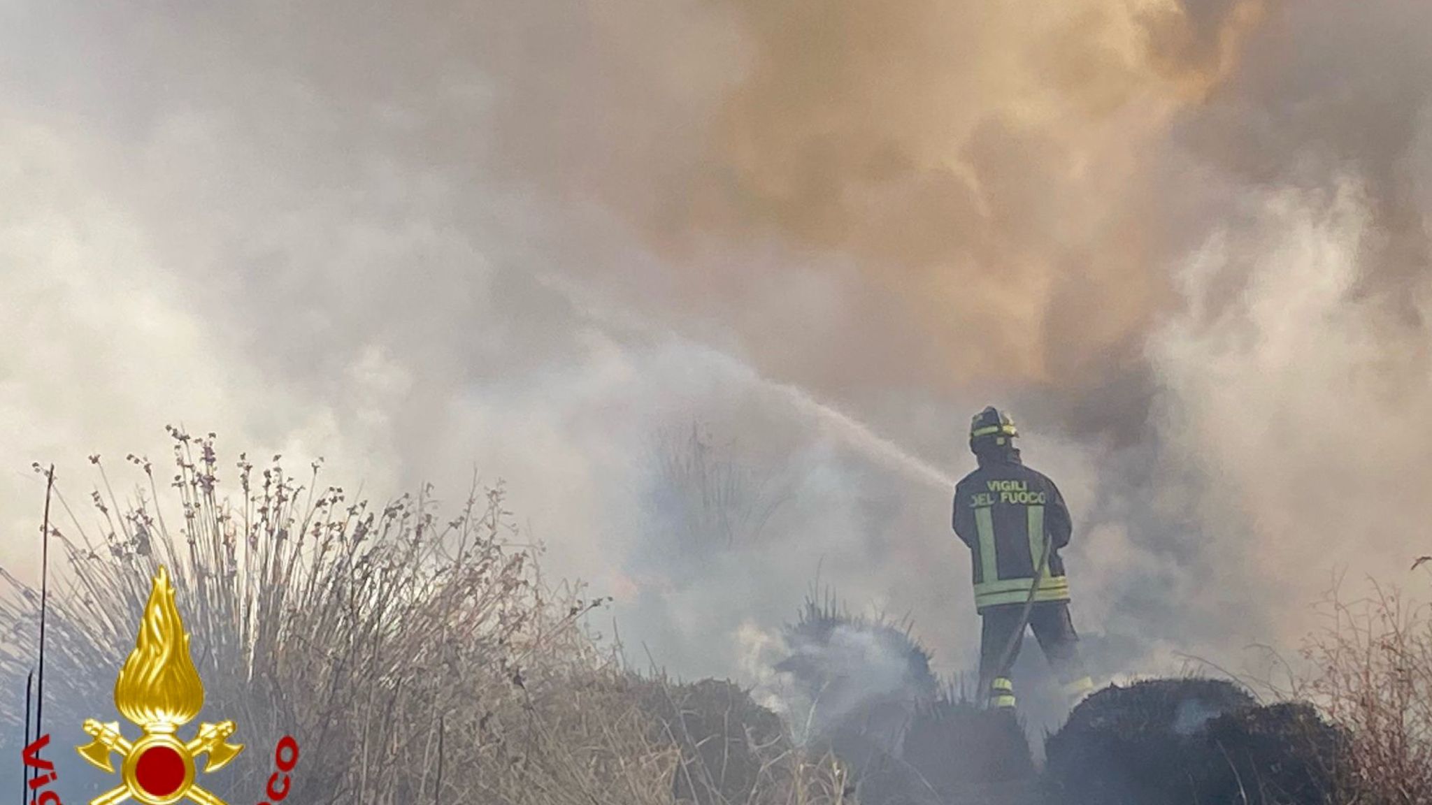 Olbia: incendio a Murta Maria