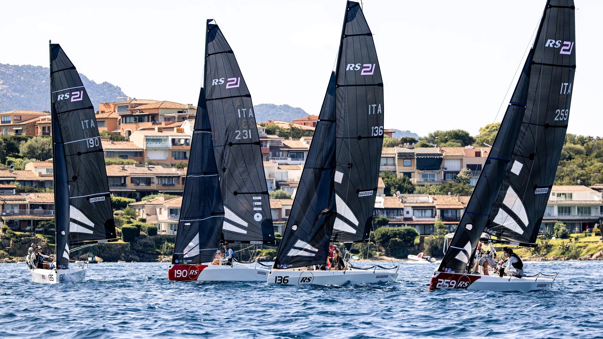 Vela, nasce la G2 Challenge: Cala dei Sardi e Lago di Garda uniti da una nuova sfida sportiva