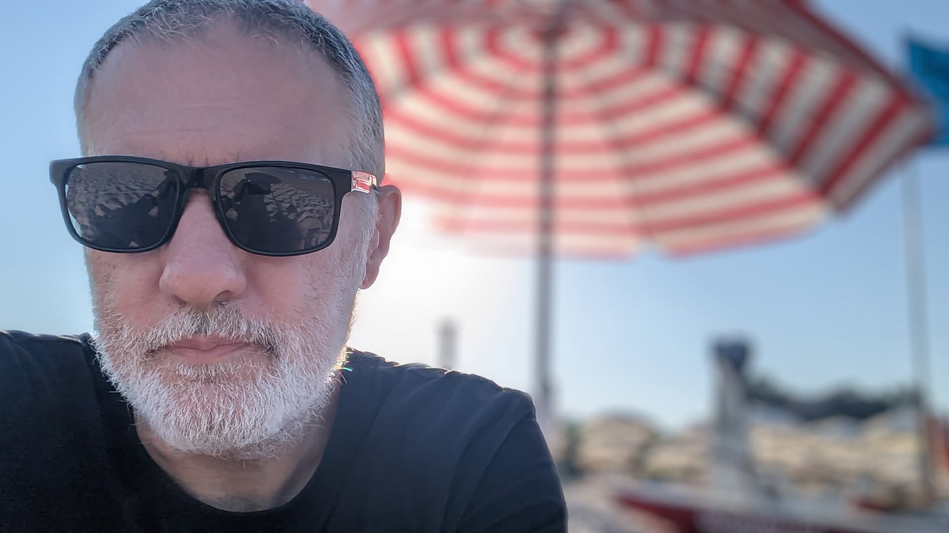 Tempio, Gavino Ganau: l’artista si racconta, dal pennello alla musica