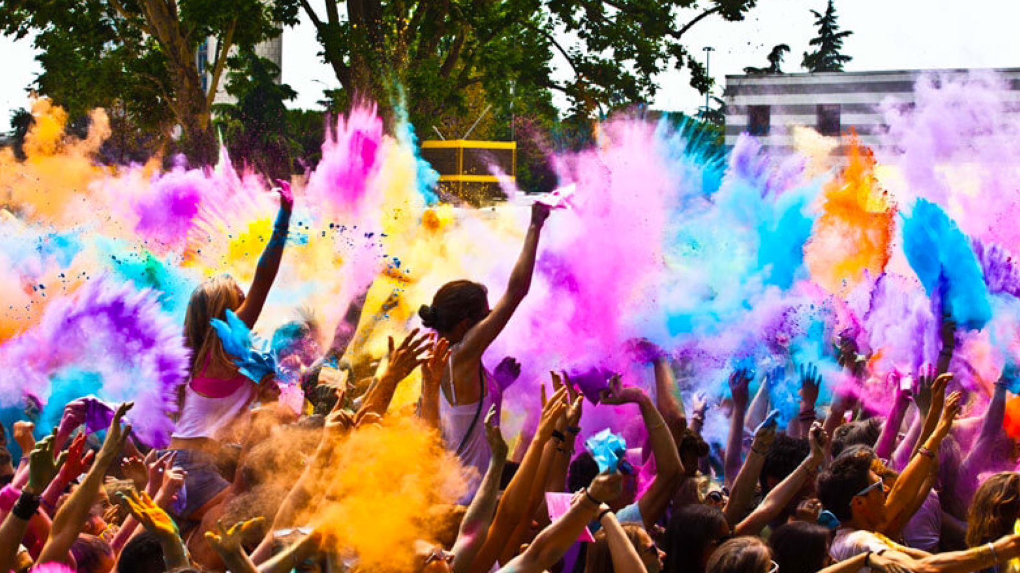 Arzachena, arriva l'Holi Colors: musica, divertimento e colori