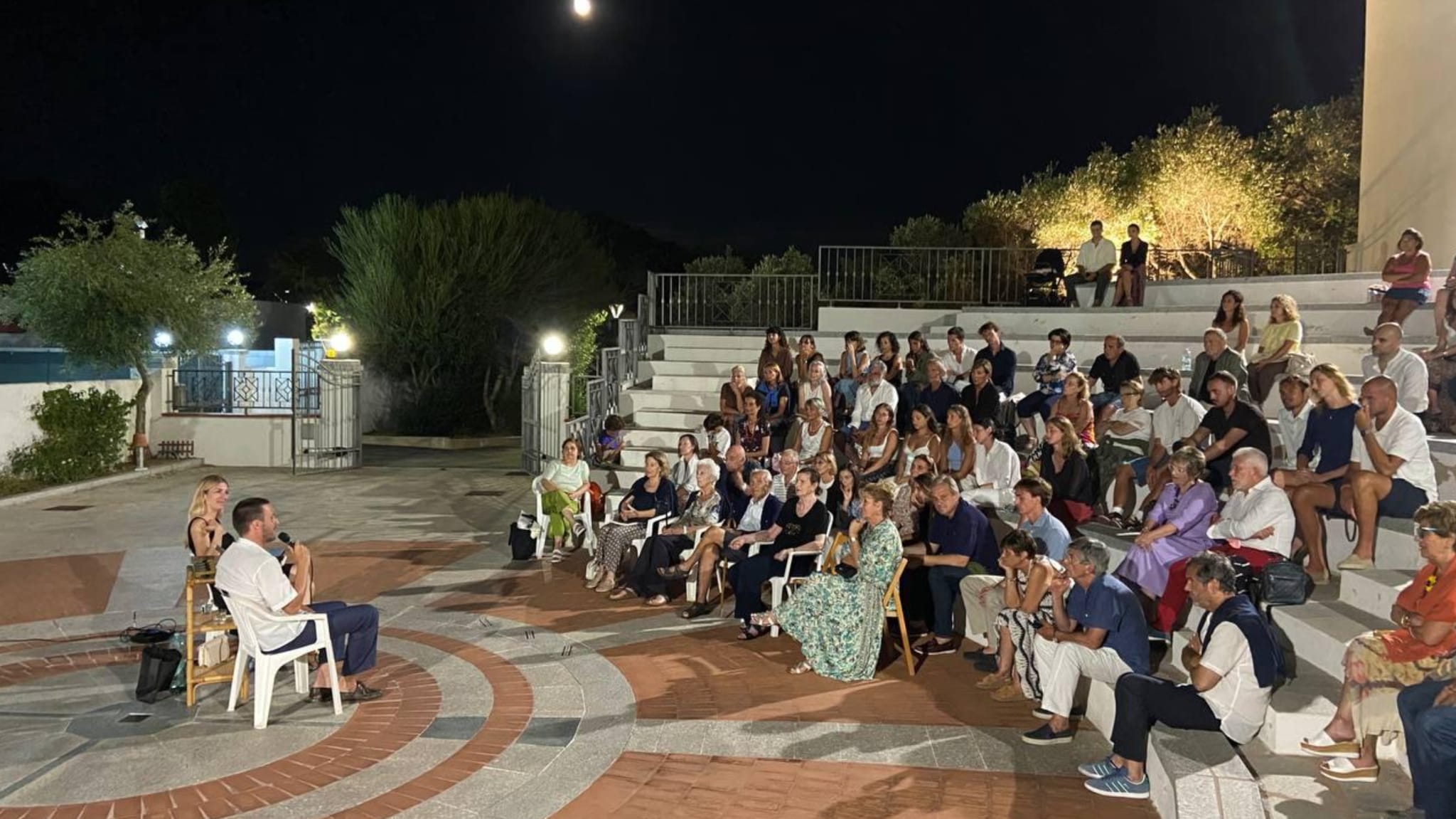 Golfo Aranci, Giuseppe Lorenzetti presenta il suo nuovo libro “Adolescenza”