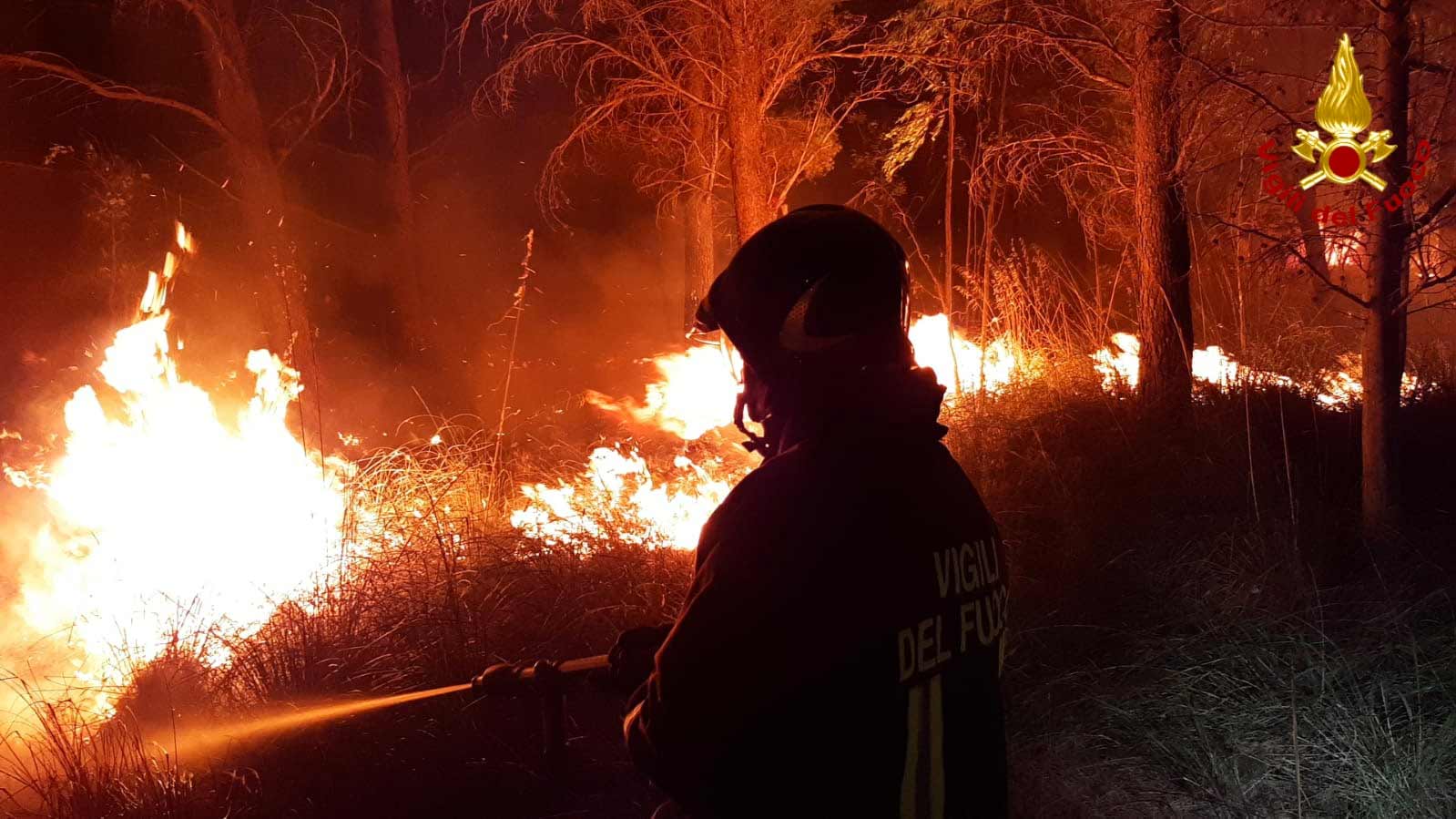 Gallura, incendi e caldo: le regole già in vigore