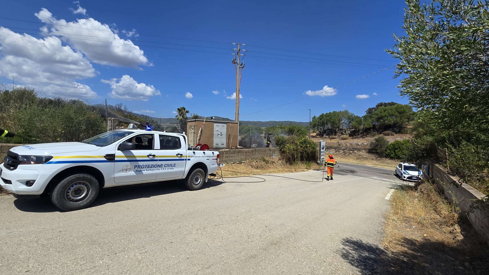 Olbia: incendio vicino a una cabina elettrica