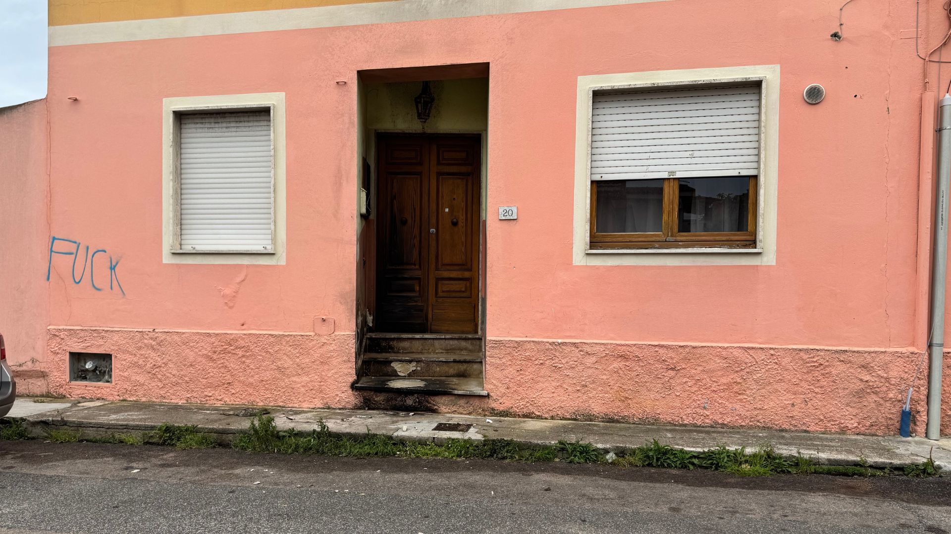 Olbia, incendio doloso in via Piccinni: danni a un’abitazione