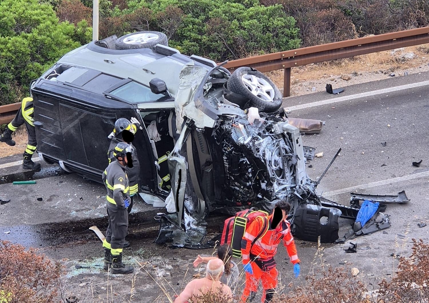 Arzachena, incidente curve Abbiadori: Suv distrutto