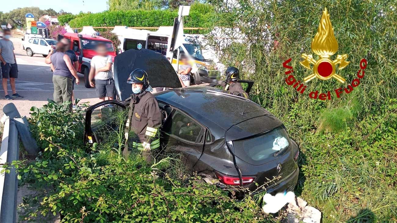 Arzachena, scontro tra vetture: 3 feriti