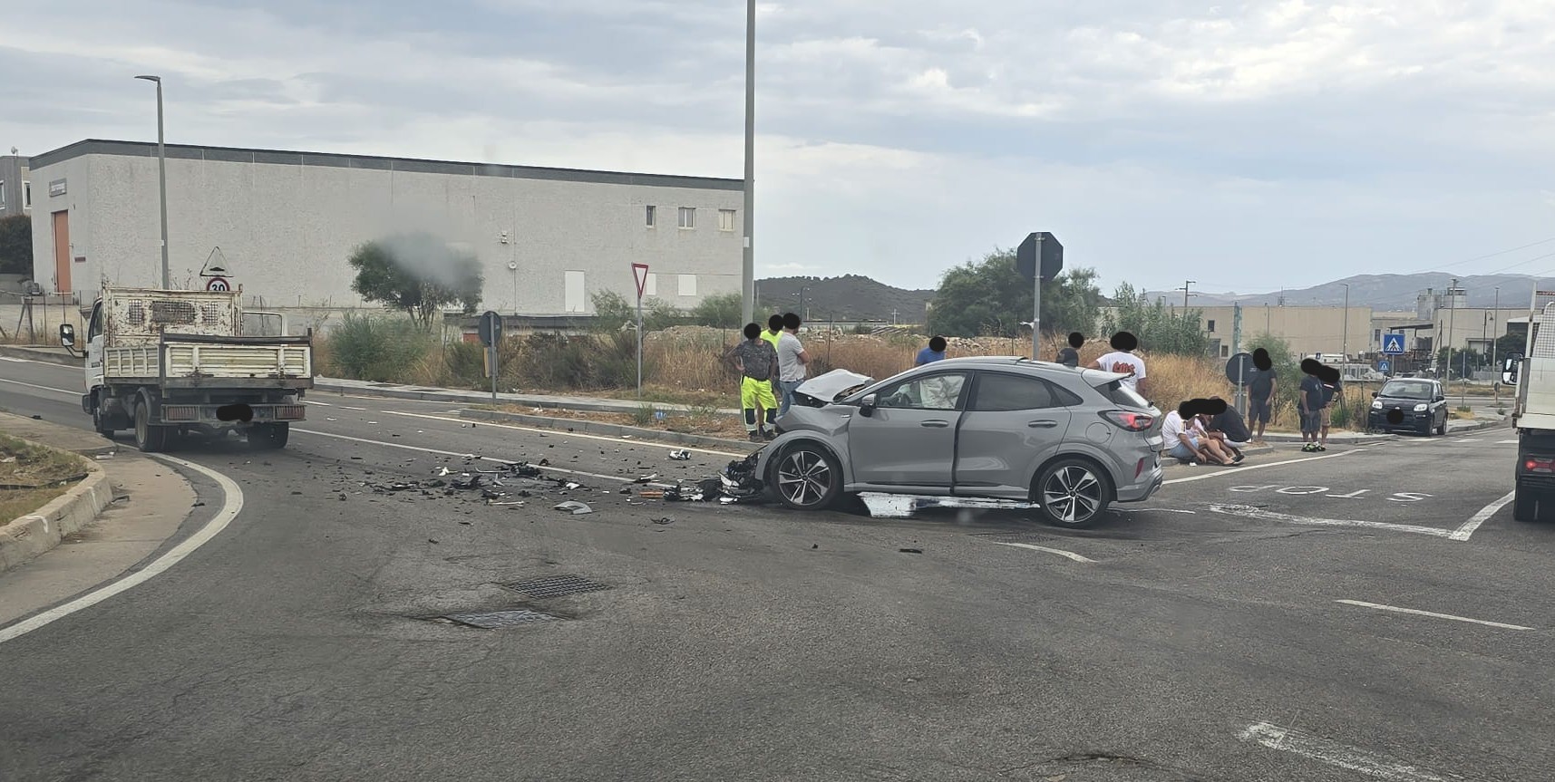 Olbia, nuovo violento incidente all’incrocio tra via Ruanda e via Canada