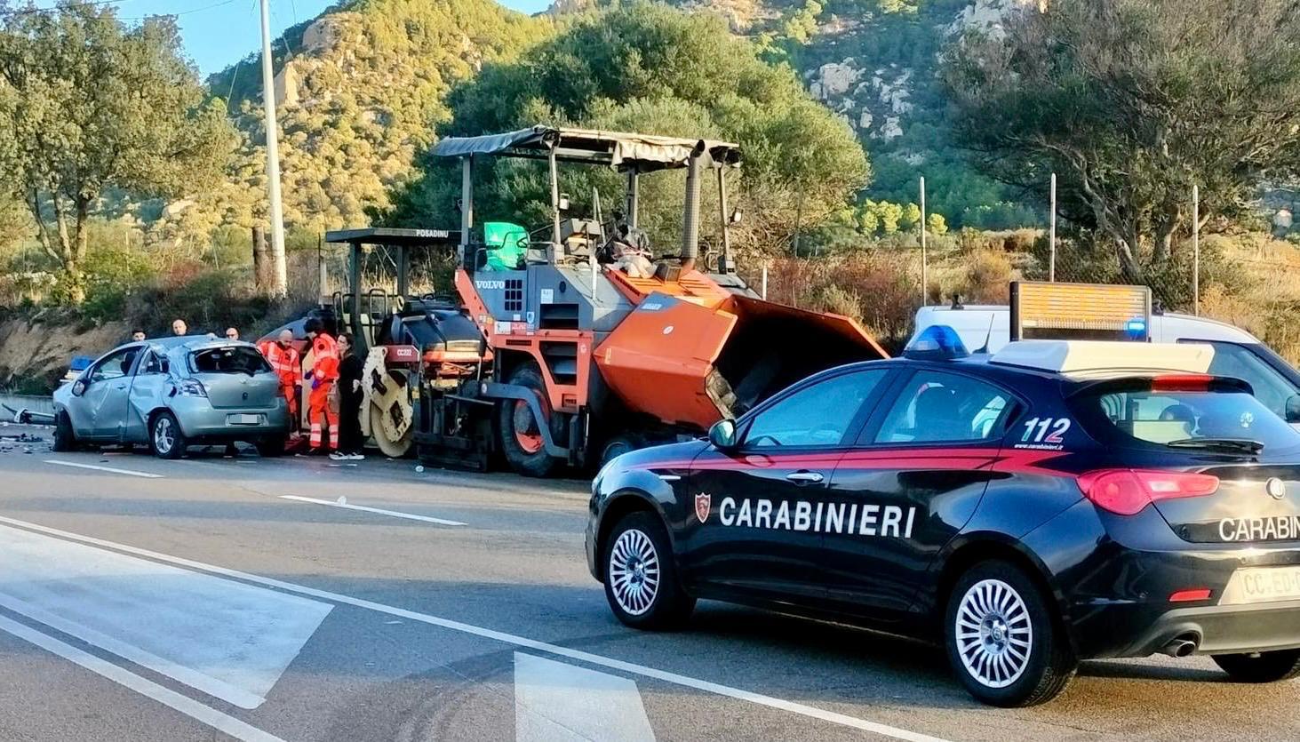 Telti: incidente nella strada di Monte Pino